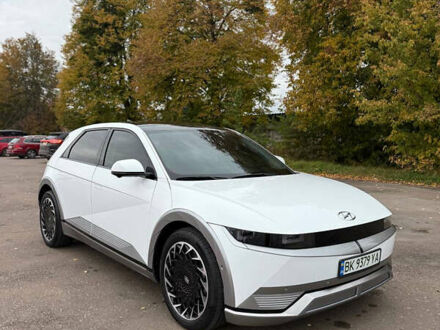 Хендай Ioniq 5 2023 в Ровно на Automoto.ua Белый Хендай Ioniq 5, объемом двигателя 0 л и пробегом 33 тыс. км за 33999 $, фото 1 на Automoto.ua