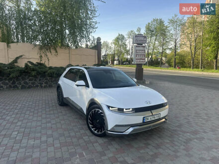 Хендай Ioniq 5 2023 в Ровно на Automoto.ua Белый Хендай Ioniq 5, объемом двигателя 0 л и пробегом 28 тыс. км за 31900 $, фото 1 на Automoto.ua
