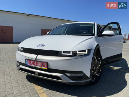 Белый Хендай Ioniq 5, объемом двигателя 0 л и пробегом 15 тыс. км за 27500 $, фото 1 на Automoto.ua