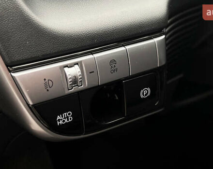 Чорний Хендай Ioniq 5, об'ємом двигуна 0 л та пробігом 83 тис. км за 25724 $, фото 9 на Automoto.ua