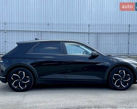 Черный Хендай Ioniq 5, объемом двигателя 0 л и пробегом 97 тыс. км за 21900 $, фото 4 на Automoto.ua