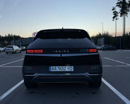 Чорний Хендай Ioniq 5, об'ємом двигуна 0 л та пробігом 72 тис. км за 27000 $, фото 5 на Automoto.ua
