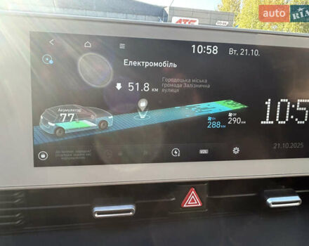 Черный Хендай Ioniq 5, объемом двигателя 0 л и пробегом 101 тыс. км за 28000 $, фото 10 на Automoto.ua