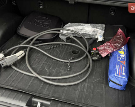 Чорний Хендай Ioniq 5, об'ємом двигуна 0 л та пробігом 83 тис. км за 25724 $, фото 31 на Automoto.ua