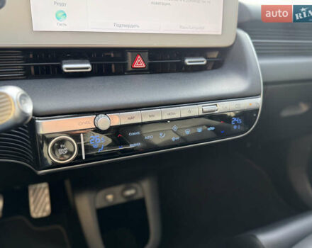 Черный Хендай Ioniq 5, объемом двигателя 0 л и пробегом 160 тыс. км за 22999 $, фото 55 на Automoto.ua
