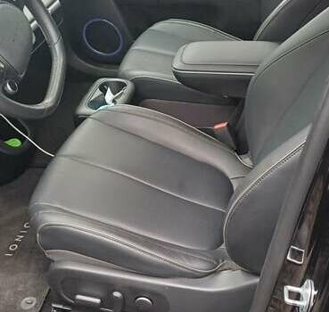 Черный Хендай Ioniq 5, объемом двигателя 0 л и пробегом 55 тыс. км за 26900 $, фото 16 на Automoto.ua