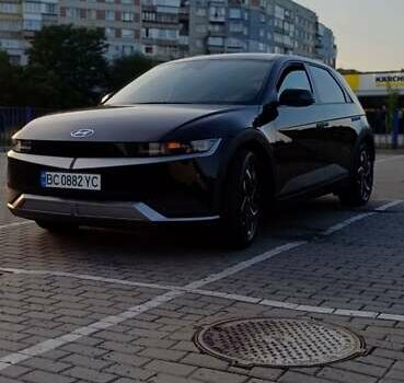 Черный Хендай Ioniq 5, объемом двигателя 0 л и пробегом 55 тыс. км за 26900 $, фото 4 на Automoto.ua