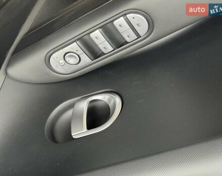 Черный Хендай Ioniq 5, объемом двигателя 0 л и пробегом 87 тыс. км за 25700 $, фото 13 на Automoto.ua