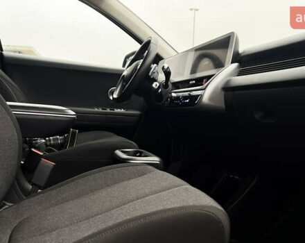 Чорний Хендай Ioniq 5, об'ємом двигуна 0 л та пробігом 83 тис. км за 25724 $, фото 32 на Automoto.ua