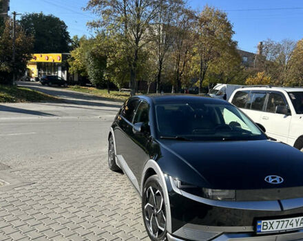 Черный Хендай Ioniq 5, объемом двигателя 0 л и пробегом 101 тыс. км за 28000 $, фото 5 на Automoto.ua