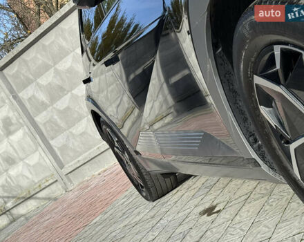 Черный Хендай Ioniq 5, объемом двигателя 0 л и пробегом 160 тыс. км за 22999 $, фото 50 на Automoto.ua