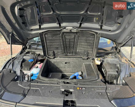 Черный Хендай Ioniq 5, объемом двигателя 0 л и пробегом 160 тыс. км за 22999 $, фото 49 на Automoto.ua