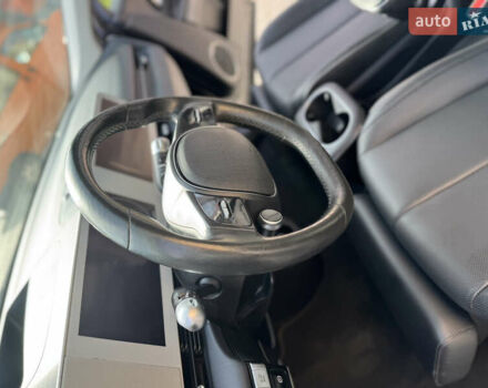 Черный Хендай Ioniq 5, объемом двигателя 0 л и пробегом 160 тыс. км за 22999 $, фото 35 на Automoto.ua