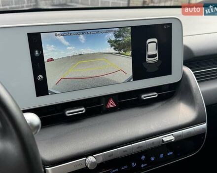 Черный Хендай Ioniq 5, объемом двигателя 0 л и пробегом 97 тыс. км за 21900 $, фото 12 на Automoto.ua