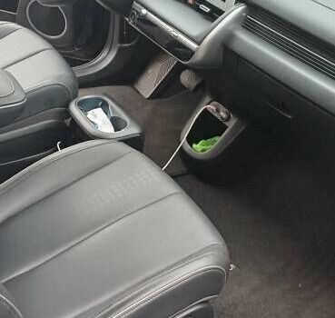 Черный Хендай Ioniq 5, объемом двигателя 0 л и пробегом 55 тыс. км за 26900 $, фото 15 на Automoto.ua