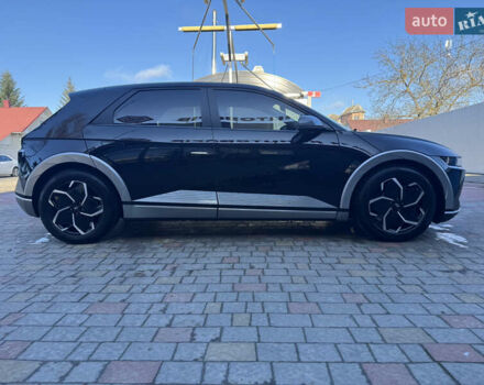 Черный Хендай Ioniq 5, объемом двигателя 0 л и пробегом 80 тыс. км за 24600 $, фото 1 на Automoto.ua