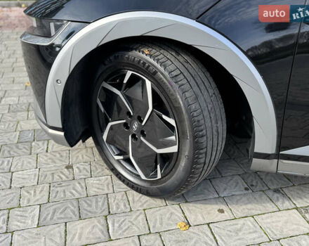 Черный Хендай Ioniq 5, объемом двигателя 0 л и пробегом 160 тыс. км за 22999 $, фото 58 на Automoto.ua