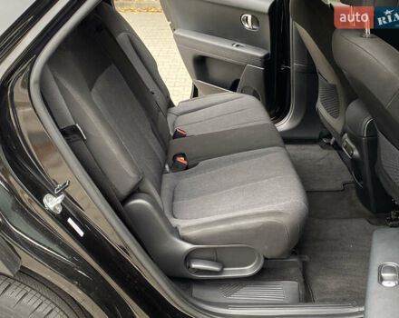 Черный Хендай Ioniq 5, объемом двигателя 0 л и пробегом 54 тыс. км за 28500 $, фото 33 на Automoto.ua