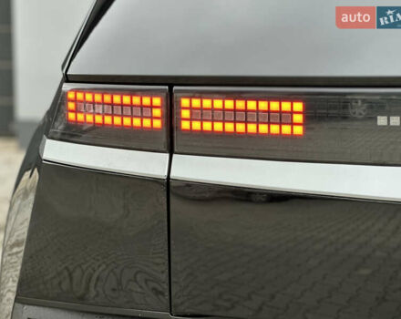 Черный Хендай Ioniq 5, объемом двигателя 0 л и пробегом 156 тыс. км за 22999 $, фото 39 на Automoto.ua