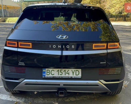 Черный Хендай Ioniq 5, объемом двигателя 0 л и пробегом 33 тыс. км за 25999 $, фото 5 на Automoto.ua