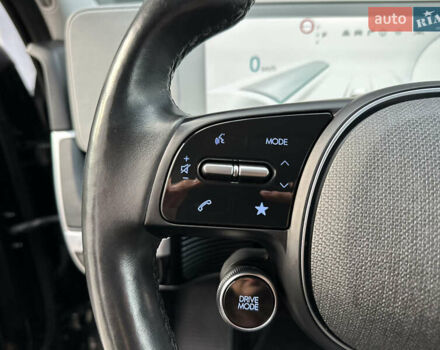 Черный Хендай Ioniq 5, объемом двигателя 0 л и пробегом 156 тыс. км за 22999 $, фото 65 на Automoto.ua