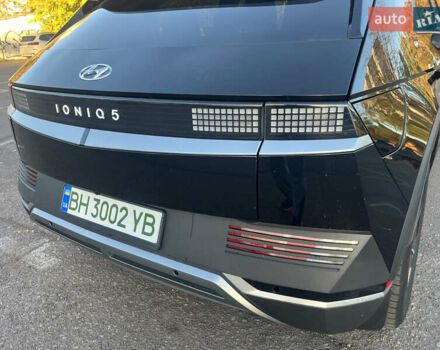 Черный Хендай Ioniq 5, объемом двигателя 0 л и пробегом 45 тыс. км за 24500 $, фото 4 на Automoto.ua