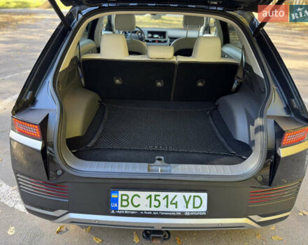 Черный Хендай Ioniq 5, объемом двигателя 0 л и пробегом 33 тыс. км за 25999 $, фото 8 на Automoto.ua