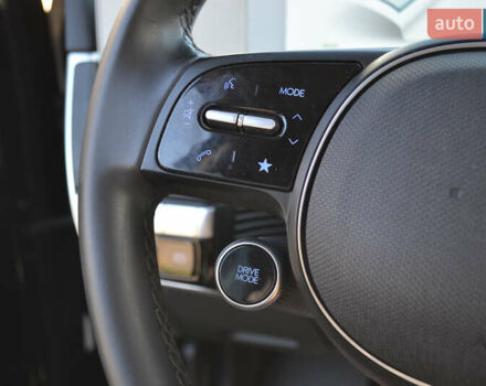 Черный Хендай Ioniq 5, объемом двигателя 0 л и пробегом 54 тыс. км за 23500 $, фото 32 на Automoto.ua