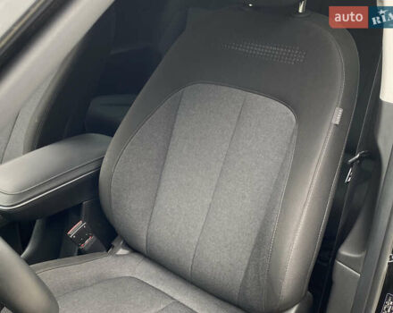 Черный Хендай Ioniq 5, объемом двигателя 0 л и пробегом 54 тыс. км за 28500 $, фото 27 на Automoto.ua