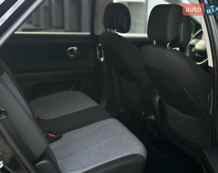 Черный Хендай Ioniq 5, объемом двигателя 0 л и пробегом 156 тыс. км за 22999 $, фото 76 на Automoto.ua