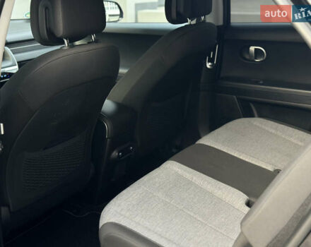 Черный Хендай Ioniq 5, объемом двигателя 0 л и пробегом 156 тыс. км за 22999 $, фото 75 на Automoto.ua