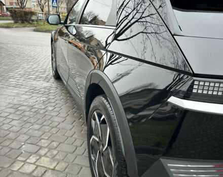 Черный Хендай Ioniq 5, объемом двигателя 0 л и пробегом 105 тыс. км за 23500 $, фото 8 на Automoto.ua
