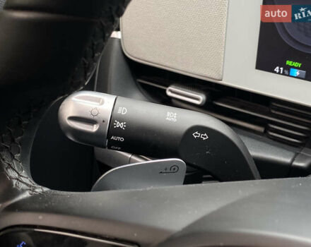 Черный Хендай Ioniq 5, объемом двигателя 0 л и пробегом 54 тыс. км за 28500 $, фото 37 на Automoto.ua