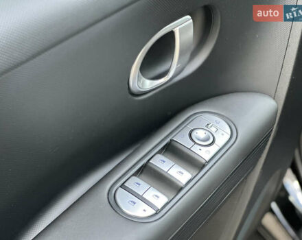 Черный Хендай Ioniq 5, объемом двигателя 0 л и пробегом 156 тыс. км за 22999 $, фото 53 на Automoto.ua