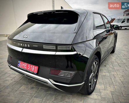 Черный Хендай Ioniq 5, объемом двигателя 0 л и пробегом 113 тыс. км за 24995 $, фото 6 на Automoto.ua