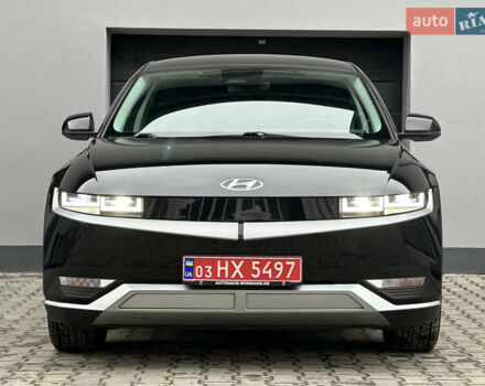 Черный Хендай Ioniq 5, объемом двигателя 0 л и пробегом 156 тыс. км за 22999 $, фото 5 на Automoto.ua