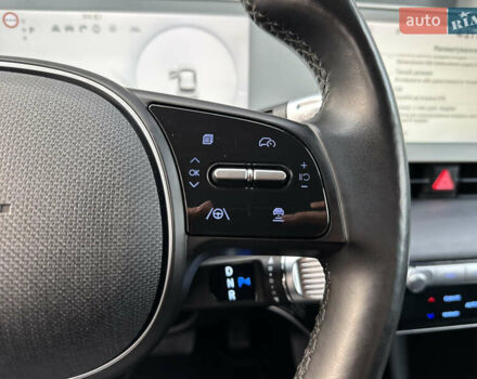 Черный Хендай Ioniq 5, объемом двигателя 0 л и пробегом 156 тыс. км за 22999 $, фото 66 на Automoto.ua