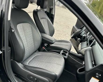 Черный Хендай Ioniq 5, объемом двигателя 0 л и пробегом 70 тыс. км за 23500 $, фото 48 на Automoto.ua