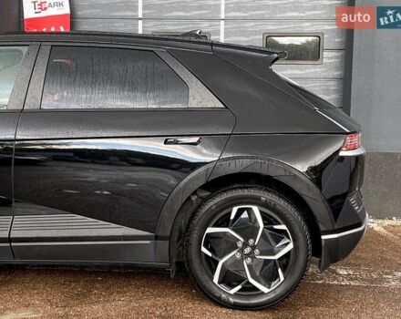 Черный Хендай Ioniq 5, объемом двигателя 0 л и пробегом 22 тыс. км за 28999 $, фото 6 на Automoto.ua