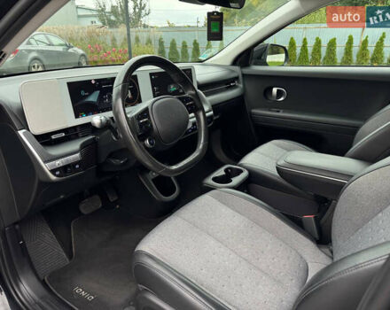 Черный Хендай Ioniq 5, объемом двигателя 0 л и пробегом 113 тыс. км за 24995 $, фото 10 на Automoto.ua