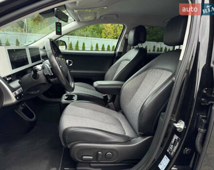 Черный Хендай Ioniq 5, объемом двигателя 0 л и пробегом 113 тыс. км за 24995 $, фото 9 на Automoto.ua