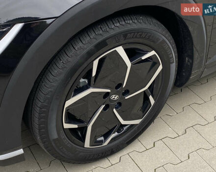 Черный Хендай Ioniq 5, объемом двигателя 0 л и пробегом 54 тыс. км за 28500 $, фото 7 на Automoto.ua