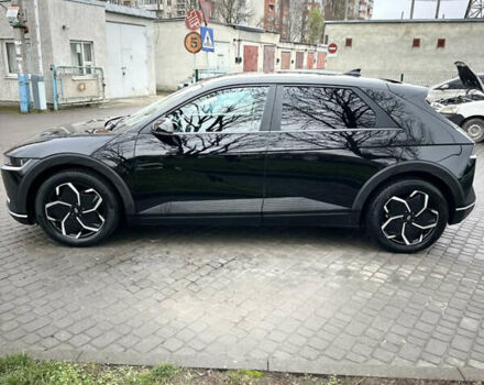 Черный Хендай Ioniq 5, объемом двигателя 0 л и пробегом 105 тыс. км за 23500 $, фото 4 на Automoto.ua
