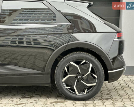 Черный Хендай Ioniq 5, объемом двигателя 0 л и пробегом 156 тыс. км за 22999 $, фото 16 на Automoto.ua