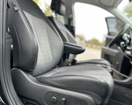 Черный Хендай Ioniq 5, объемом двигателя 0 л и пробегом 70 тыс. км за 23500 $, фото 50 на Automoto.ua