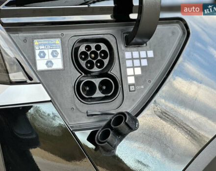 Черный Хендай Ioniq 5, объемом двигателя 0 л и пробегом 156 тыс. км за 22999 $, фото 45 на Automoto.ua