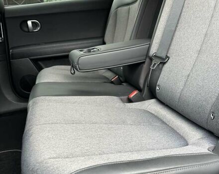 Черный Хендай Ioniq 5, объемом двигателя 0 л и пробегом 70 тыс. км за 23500 $, фото 42 на Automoto.ua