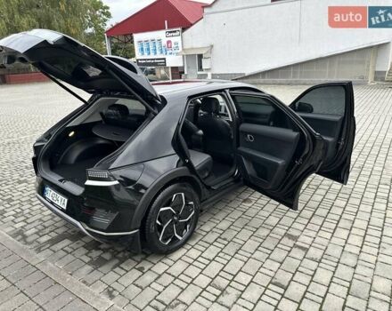 Черный Хендай Ioniq 5, объемом двигателя 0 л и пробегом 70 тыс. км за 23500 $, фото 26 на Automoto.ua