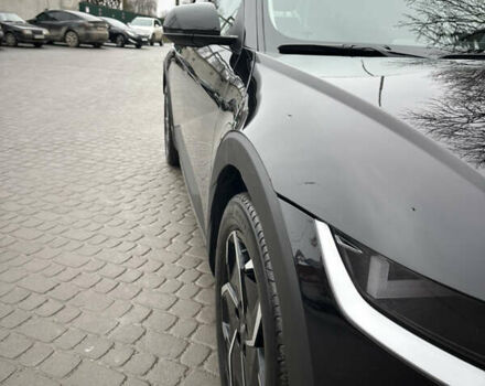 Черный Хендай Ioniq 5, объемом двигателя 0 л и пробегом 105 тыс. км за 23500 $, фото 12 на Automoto.ua