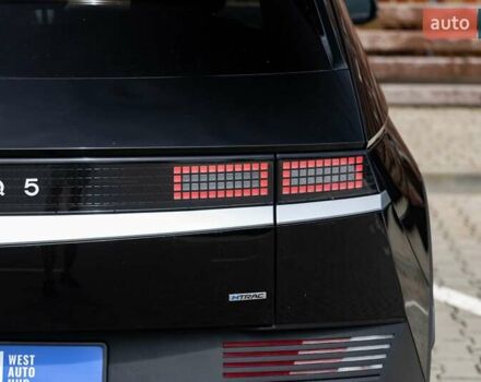 Черный Хендай Ioniq 5, объемом двигателя 0 л и пробегом 56 тыс. км за 25500 $, фото 10 на Automoto.ua